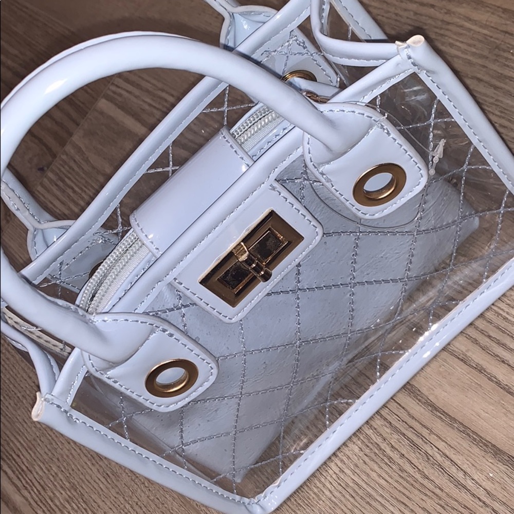 Hand bag